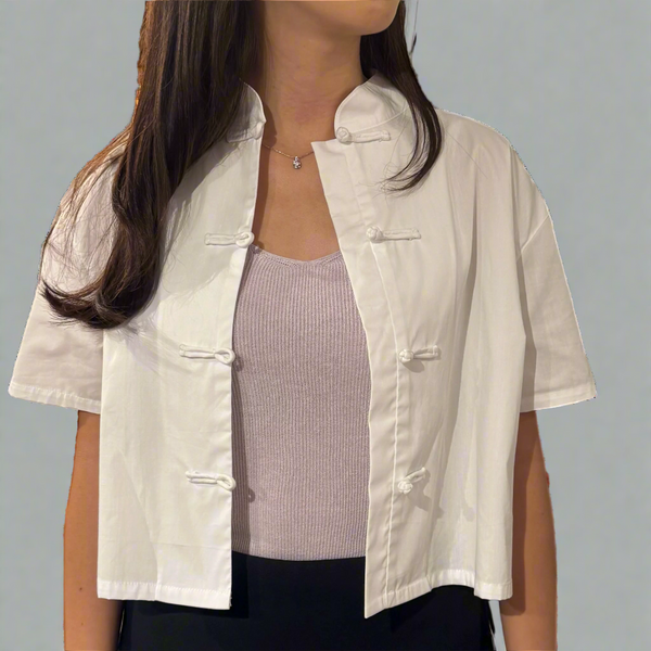 Short sleeve cropped shirt with Chinese button