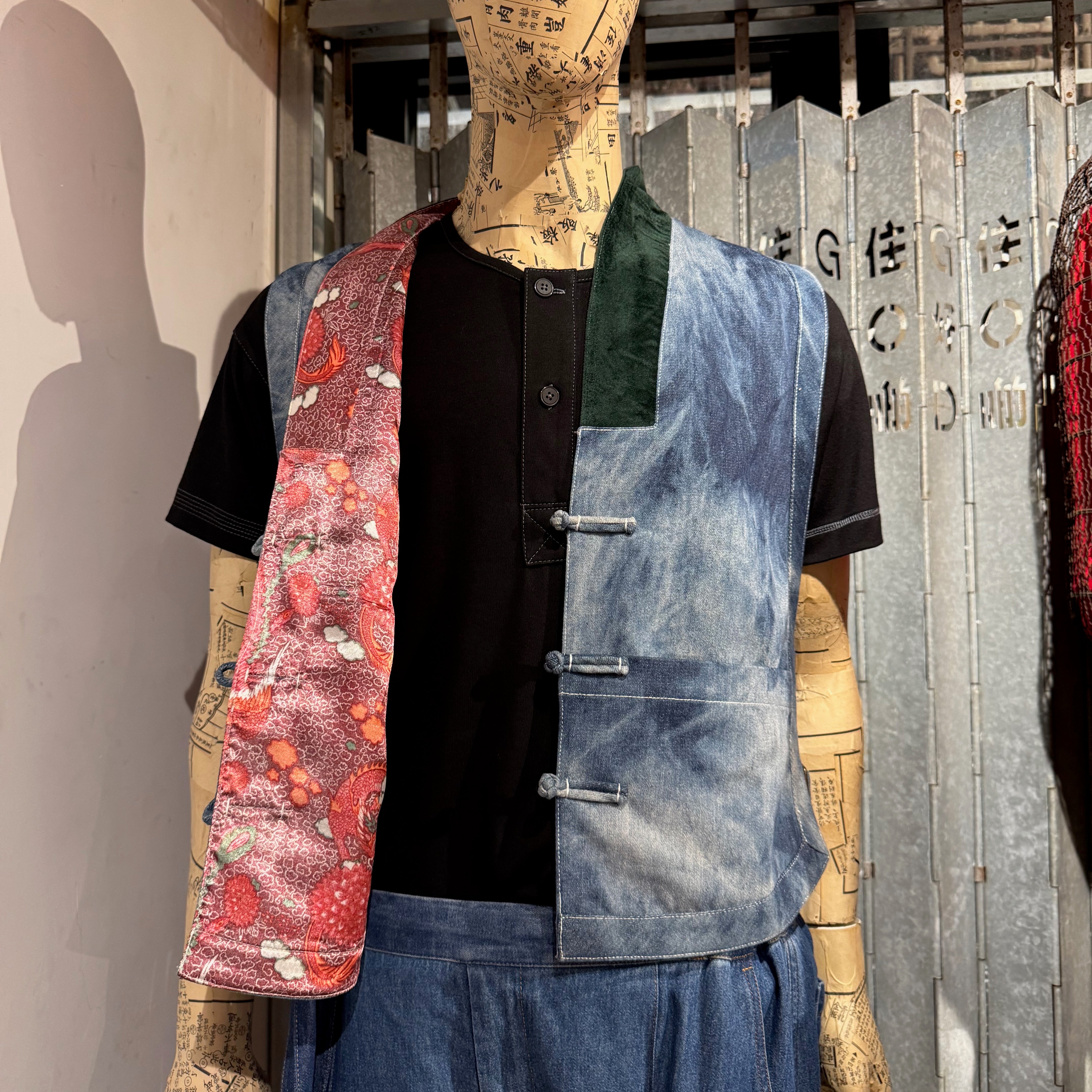 Tie-Dyed Denim Vest with Velvet Lapel