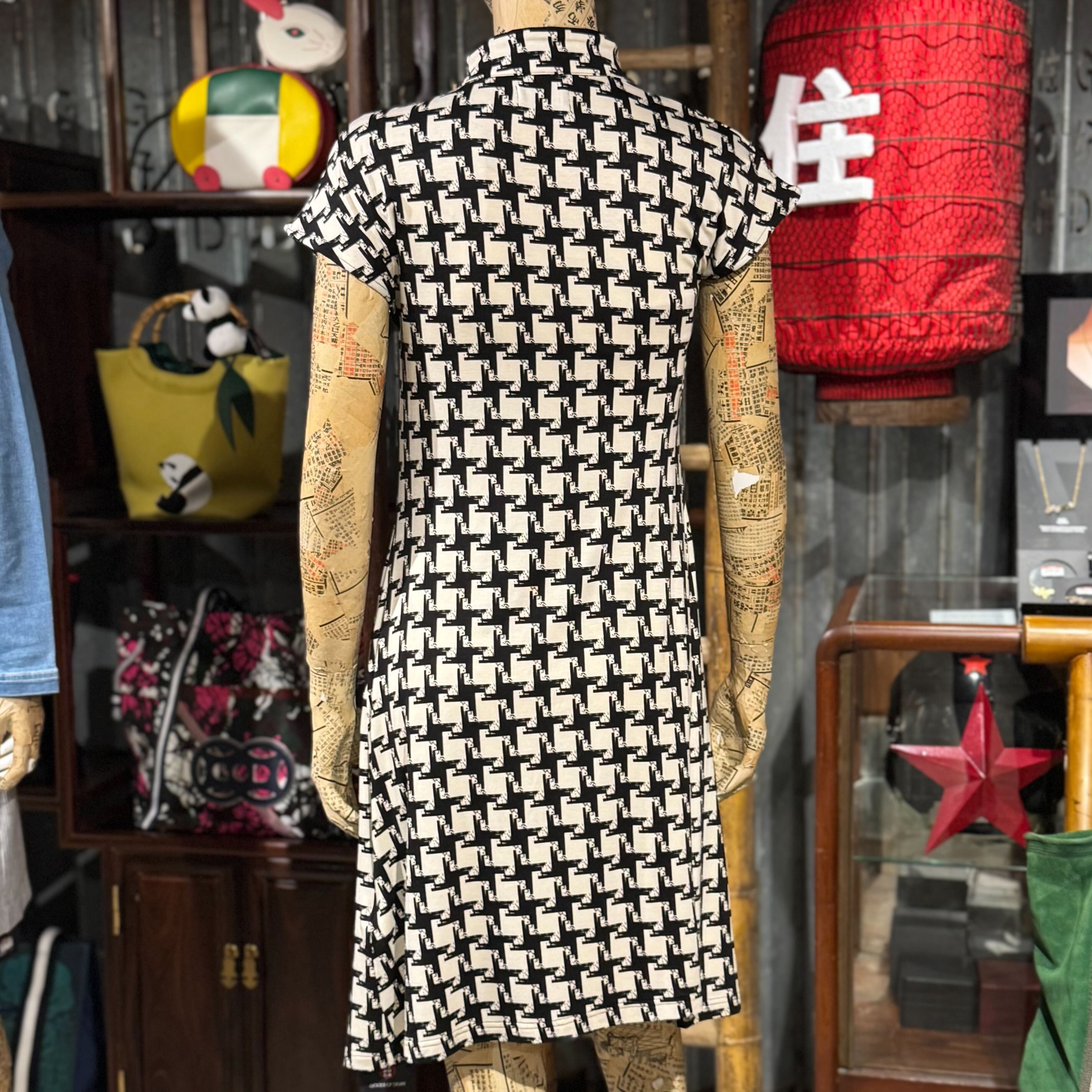 White Black Houndstooth Qipao Dress