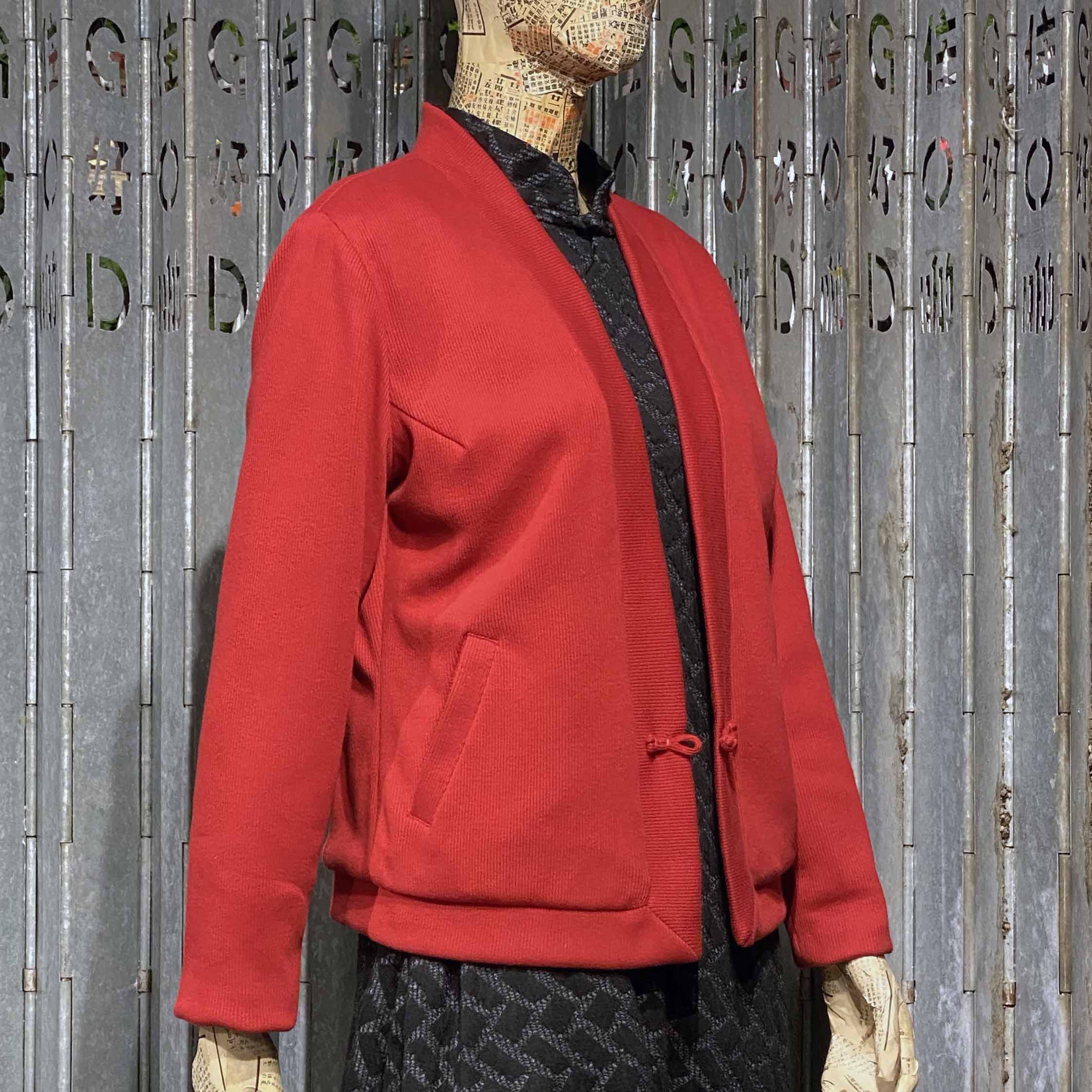 Ribbed Knot Button Kimono, Red