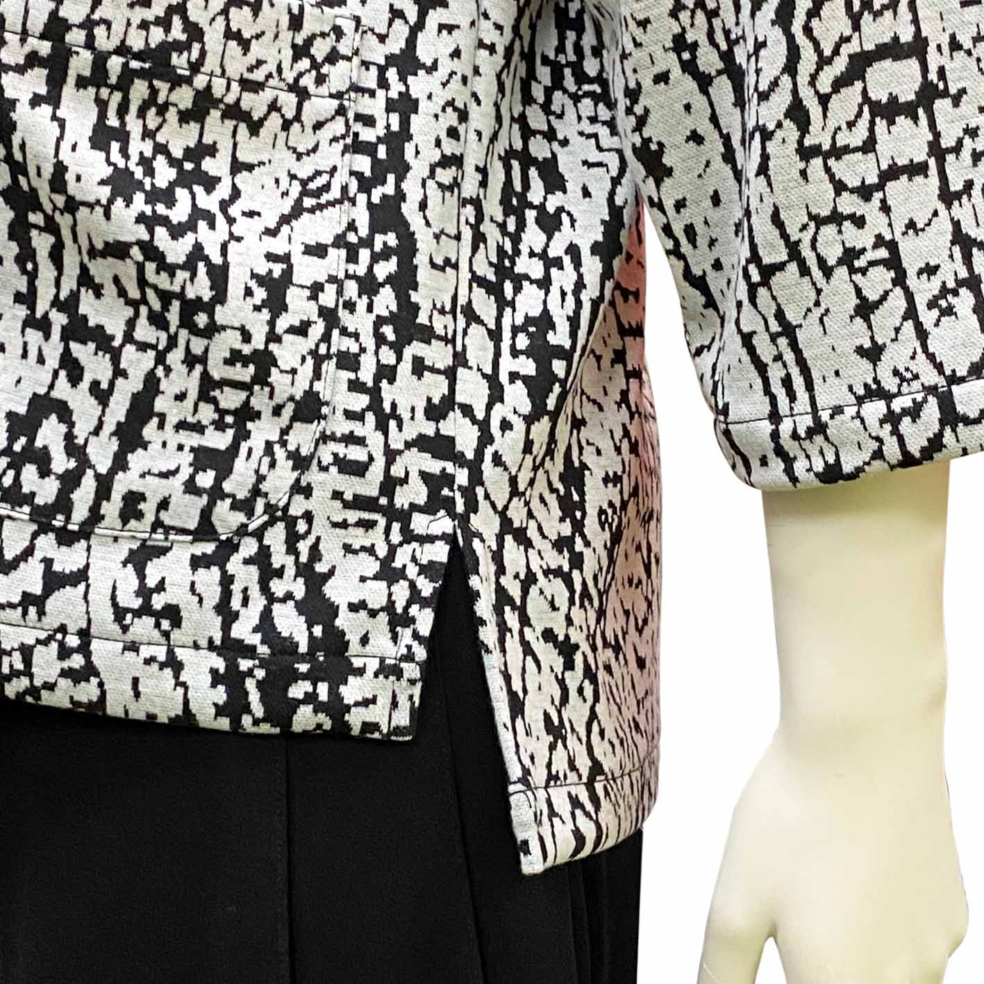 Black White Zigzag Kimono Jacket