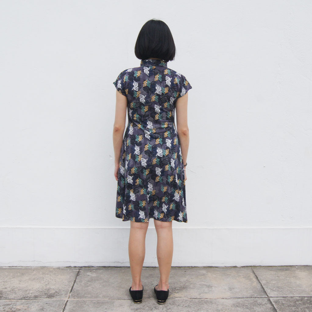 'Grey Multi-Leaves' Printed Qipao Dress
